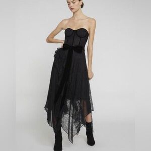 Alice + Olivia beautiful corset lace gown